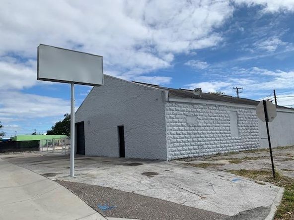 Grand Central Commerce Center: 2360 Central Ave, Saint Petersburg, FL 33712